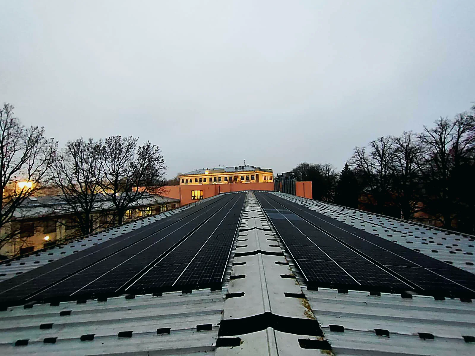 Klimata programmas ietvaros veicamie CO2 emisiju samazināšanas darbi Rīgas valstspilsētas pašvaldības ēkās