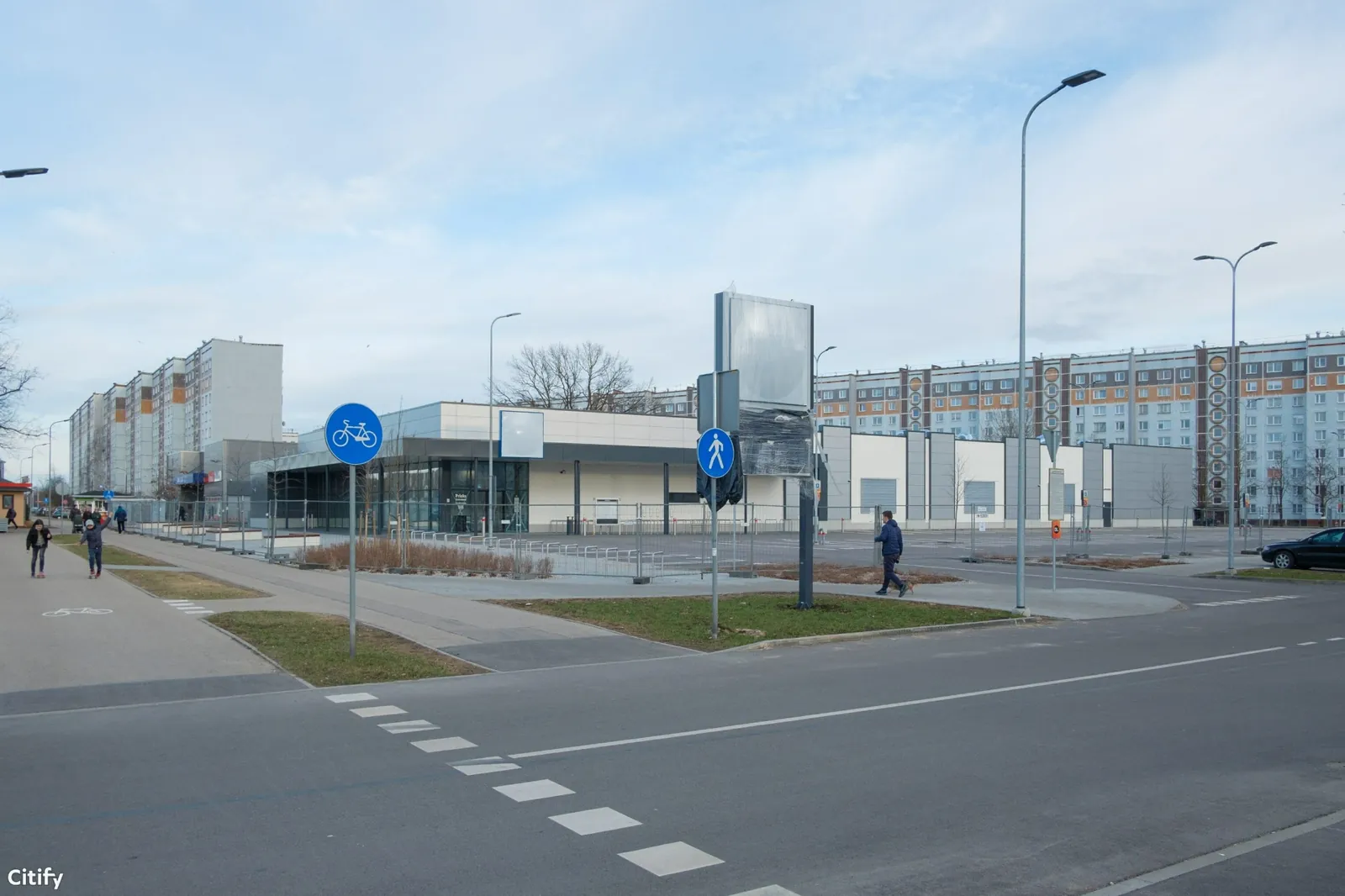 Lidl veikals, Augusta Deglava iela 160, Rīga