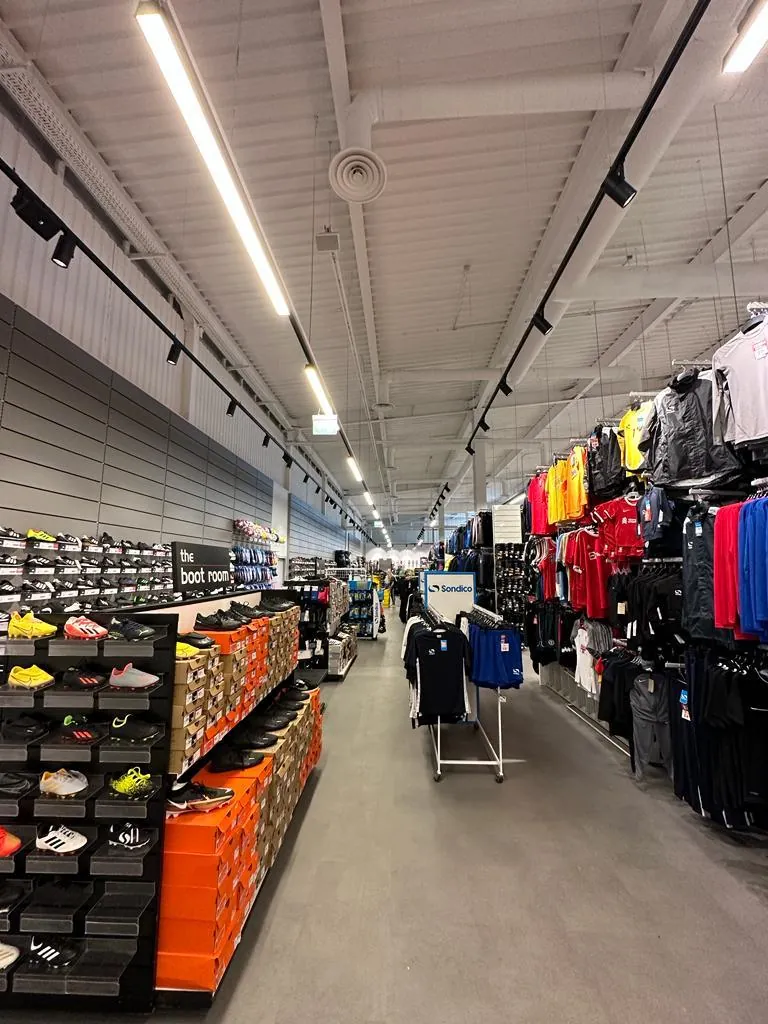 Veikals "SportsDirect", T/C Ditton, Cietokšņa iela 60, Daugavpils