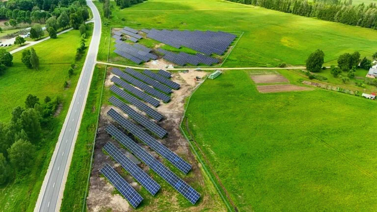 Saules elektrostacijas un ārējās elektroapgādes jaunbūve Ugāle, Latvia