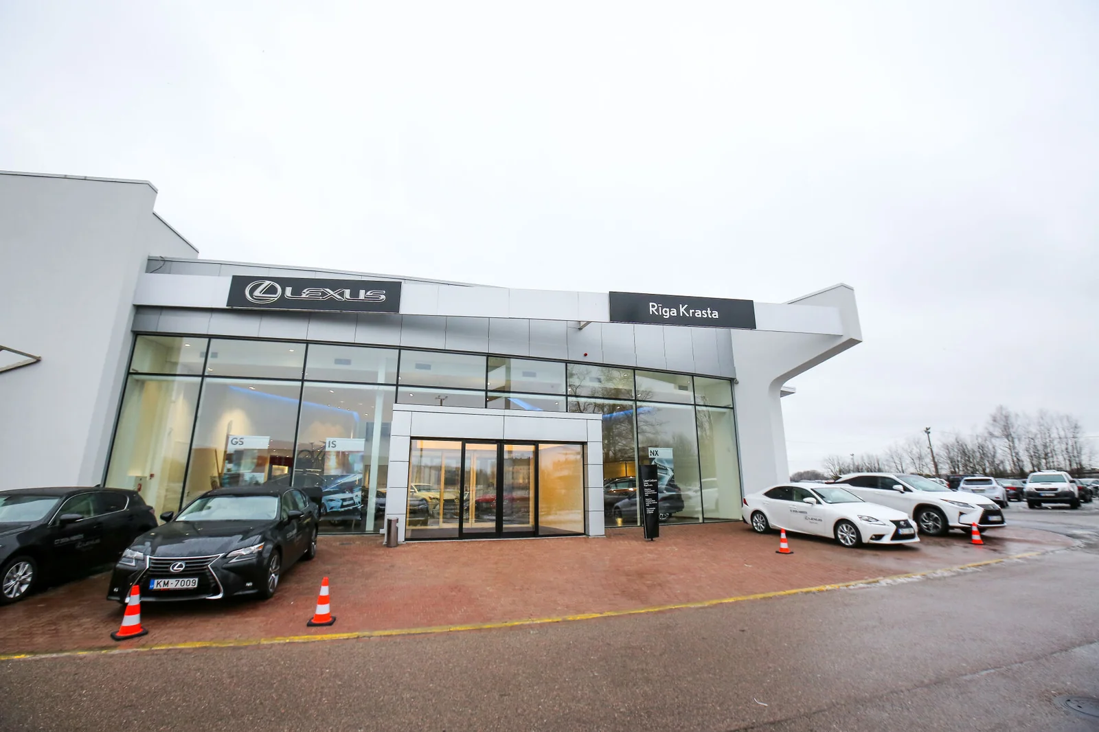 Autocentra Amserv Motors rekonstrukcija, Krasta iela 3, Rīga
