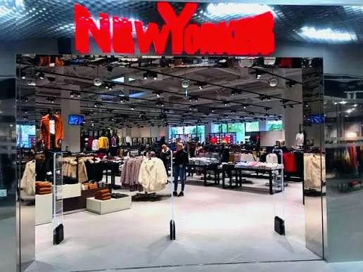 NewYorker veikala izbūve, RAF centrs, Rīgas iela 48, Jelgava